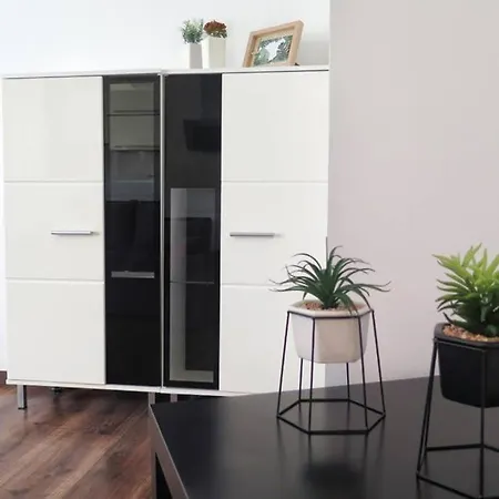 Apartment Przystanek Wzgorze *